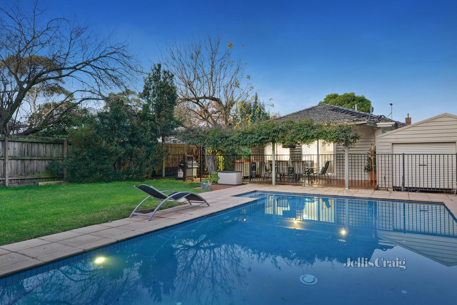 2 Brian Street, Mitcham image 12