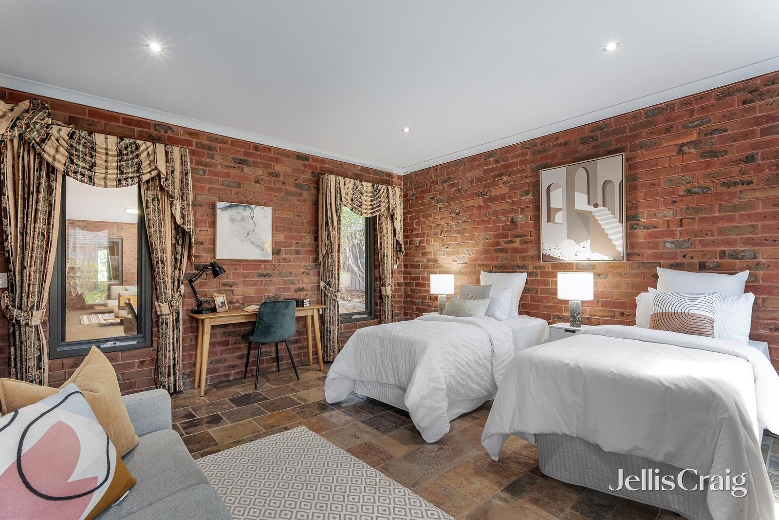 2 Briar Walk, Blackburn South image 7