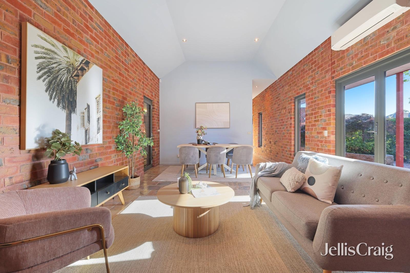 2 Briar Walk, Blackburn South image 8