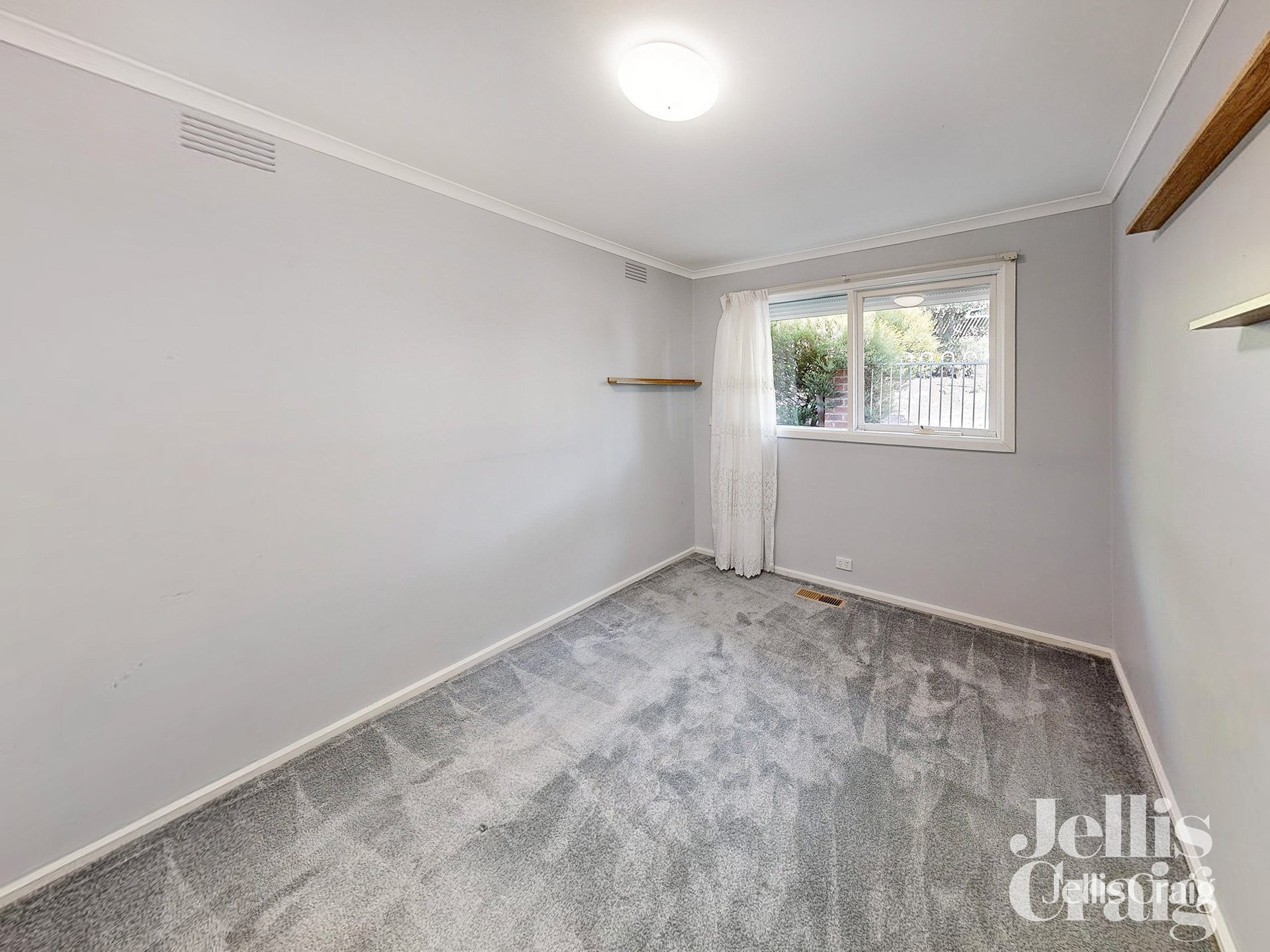2 Brisbane Street, Strathmore image 8