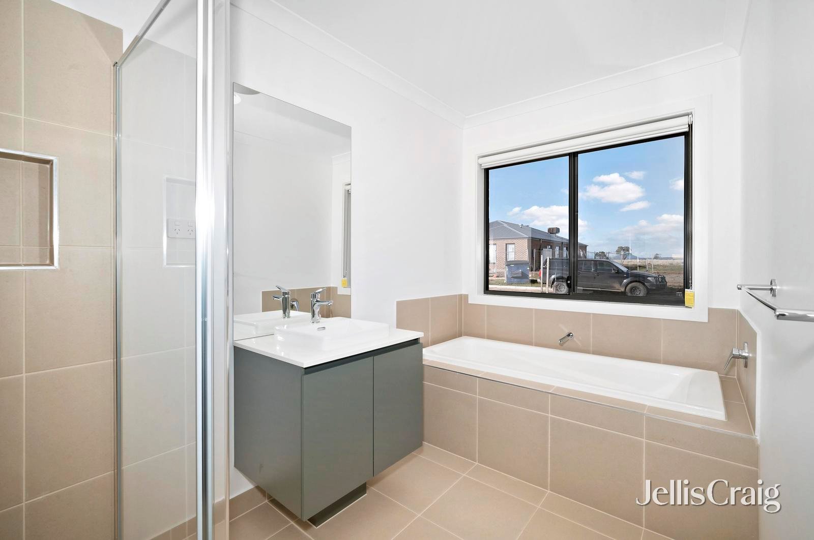 2 Brolga Boulevard, Winter&nbsp;Valley image 5