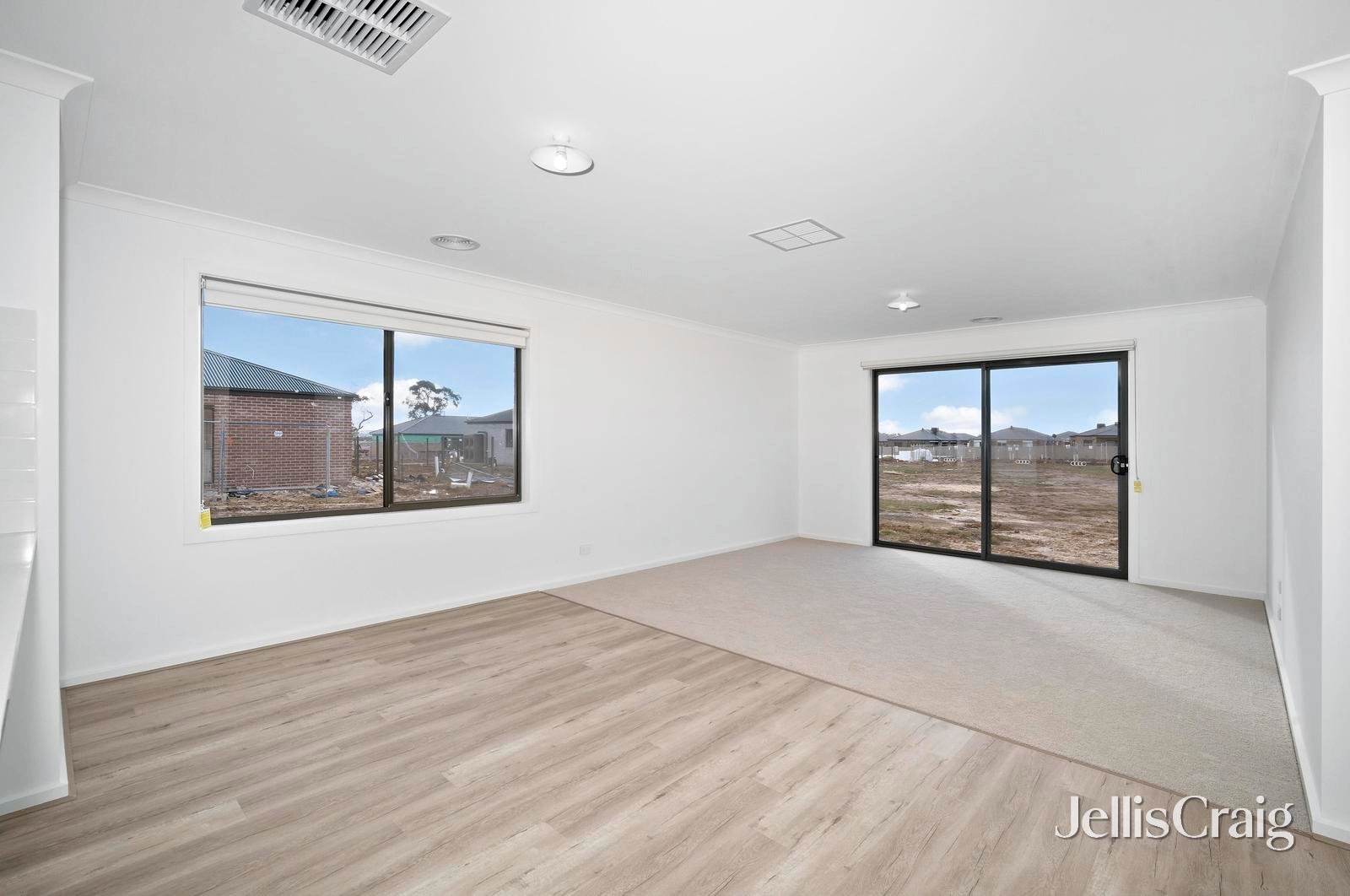 2 Brolga Boulevard, Winter&nbsp;Valley image 3