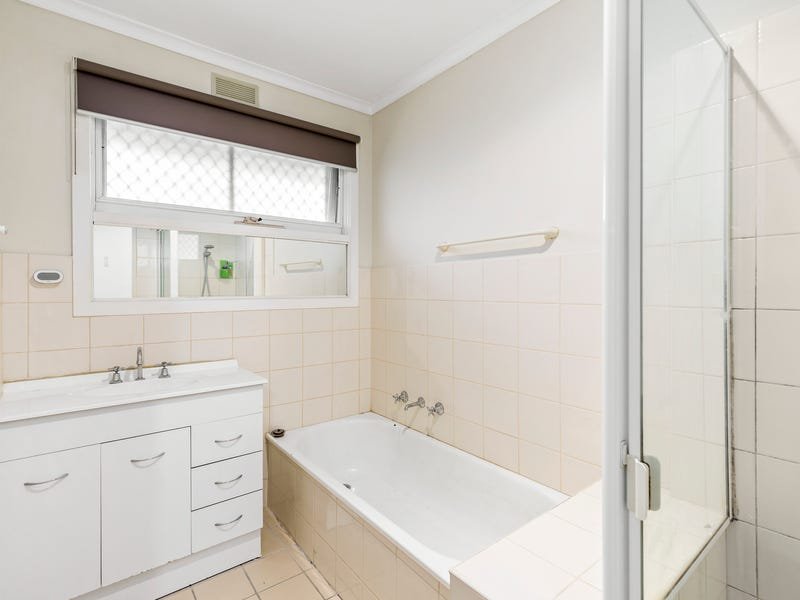 Property Gallery Thumbnail 6