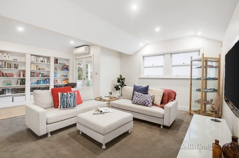 2 Bruce Street, Bentleigh image 7