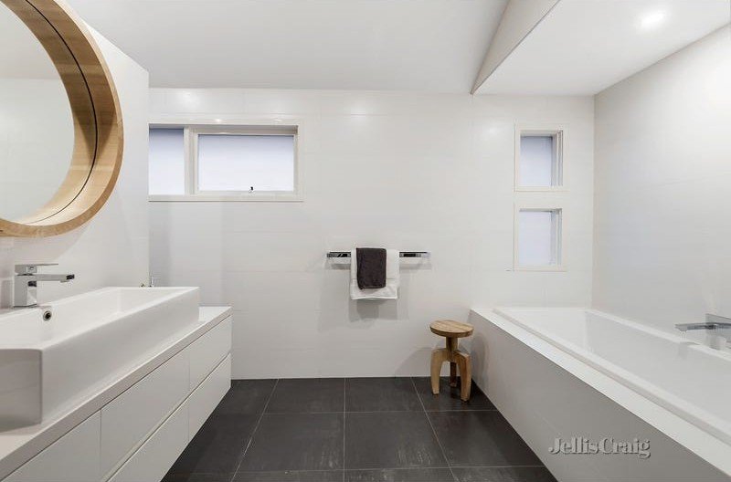 2 Bruce Street, Bentleigh image 8