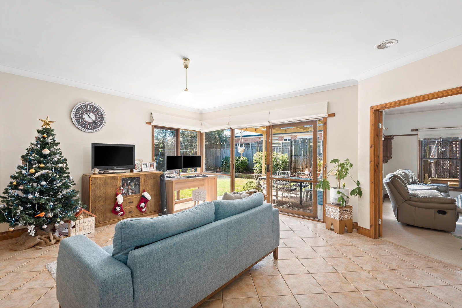Property Gallery Thumbnail 3