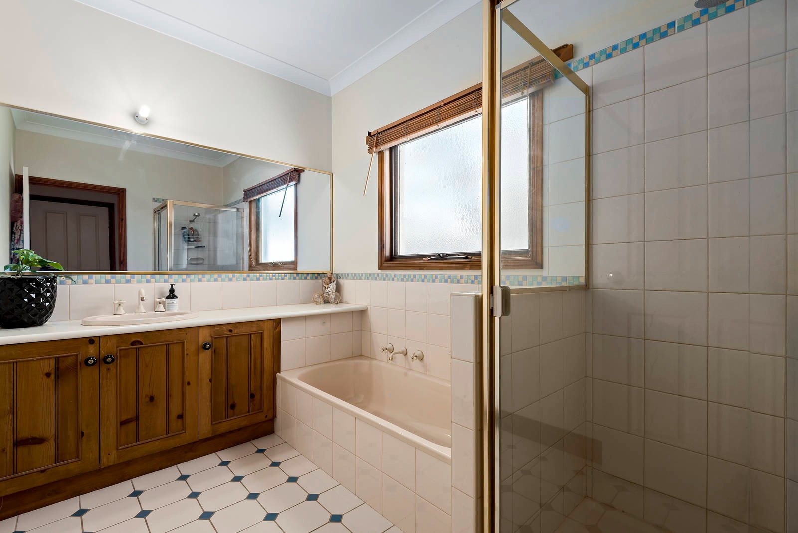 Property Gallery Thumbnail 7