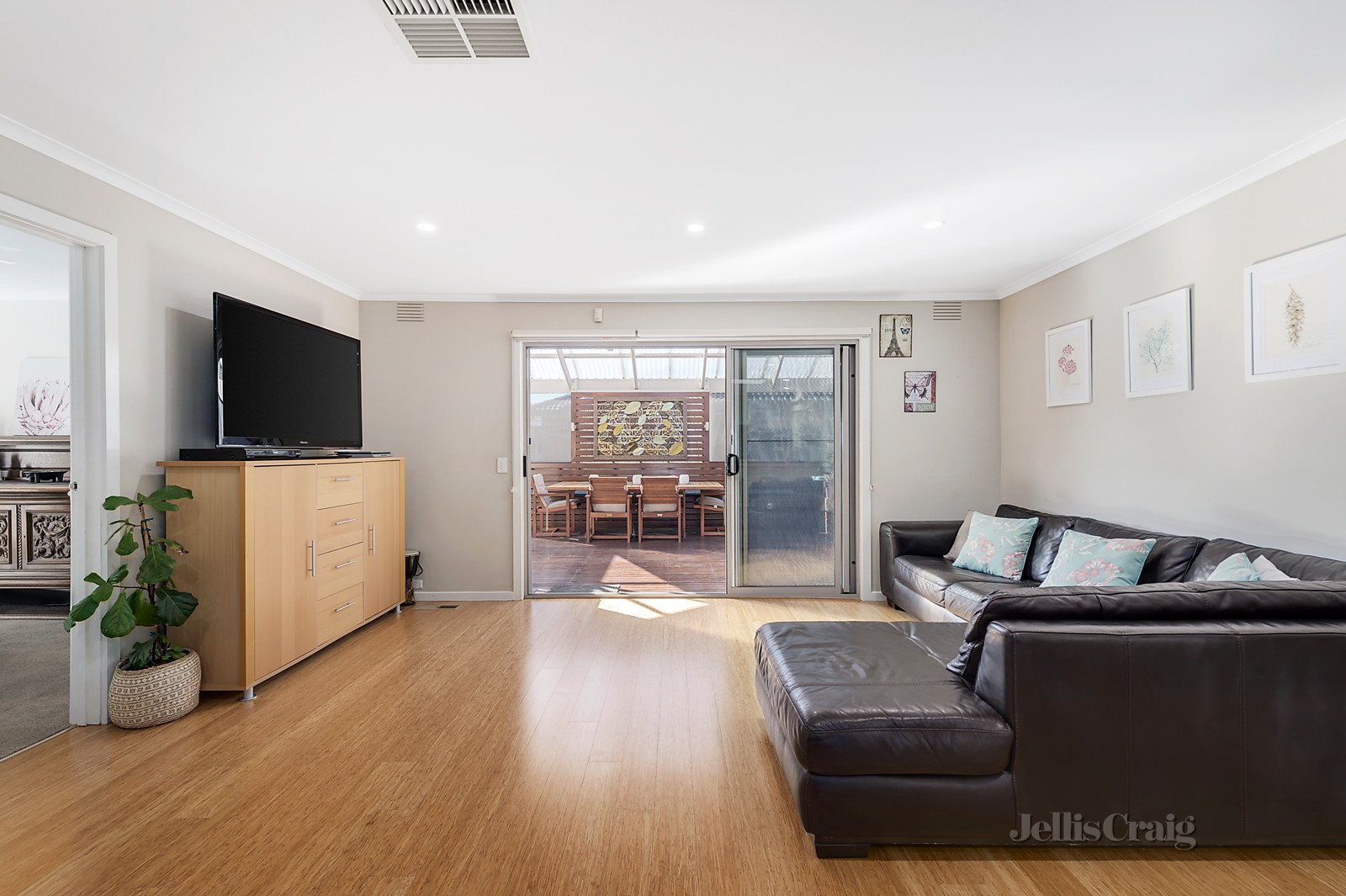 2 Bullock Court, Donvale image 5