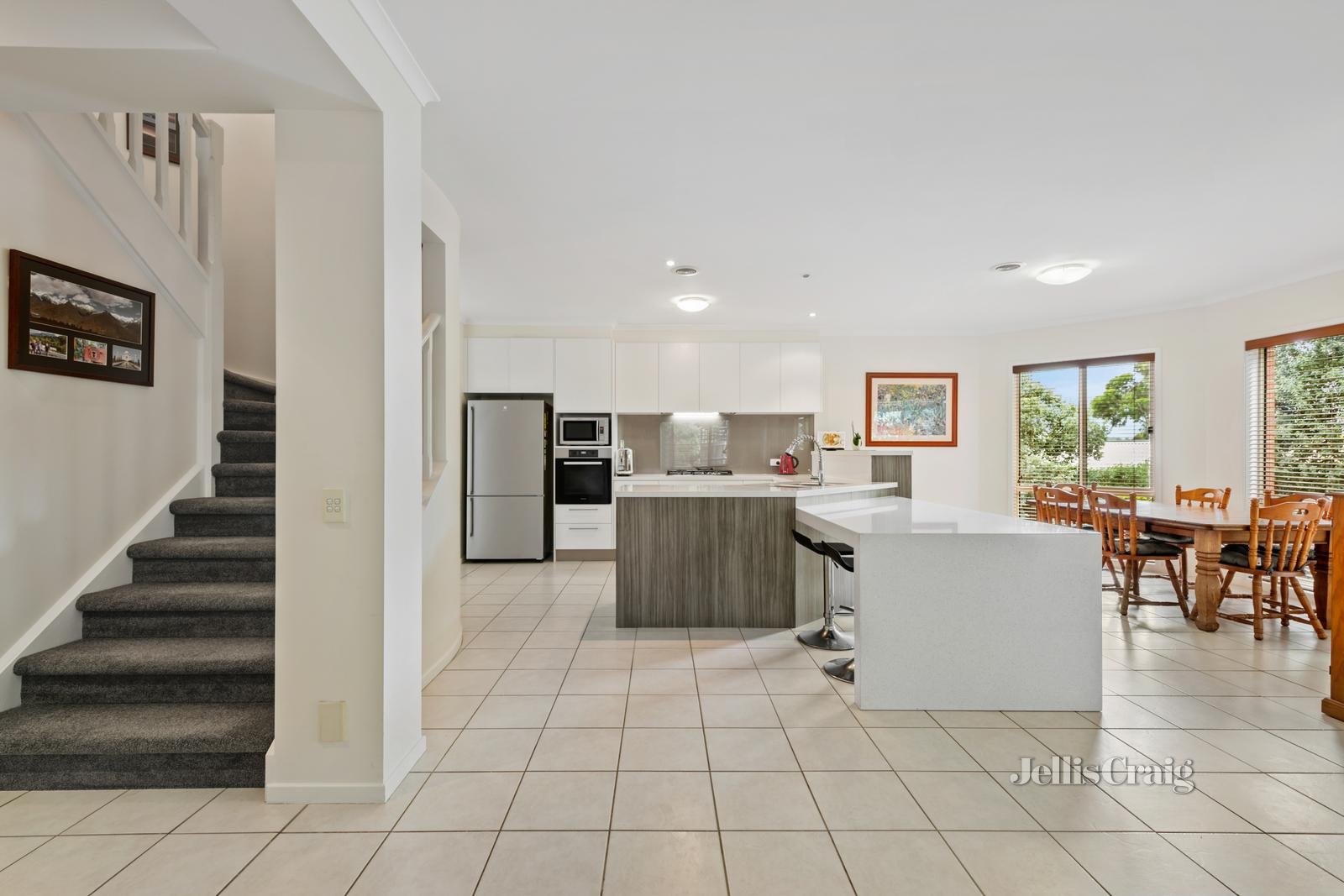 2 Bundy Court, Yallambie image 3