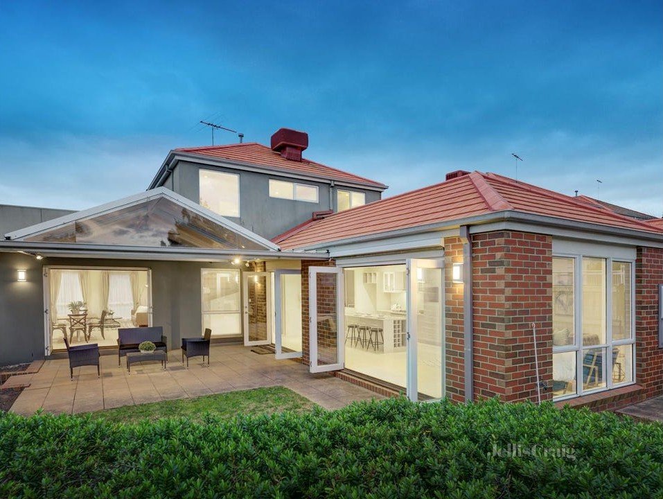 2 Burbidge Close, Burwood image 10