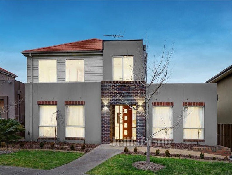 2 Burbidge Close, Burwood image 1