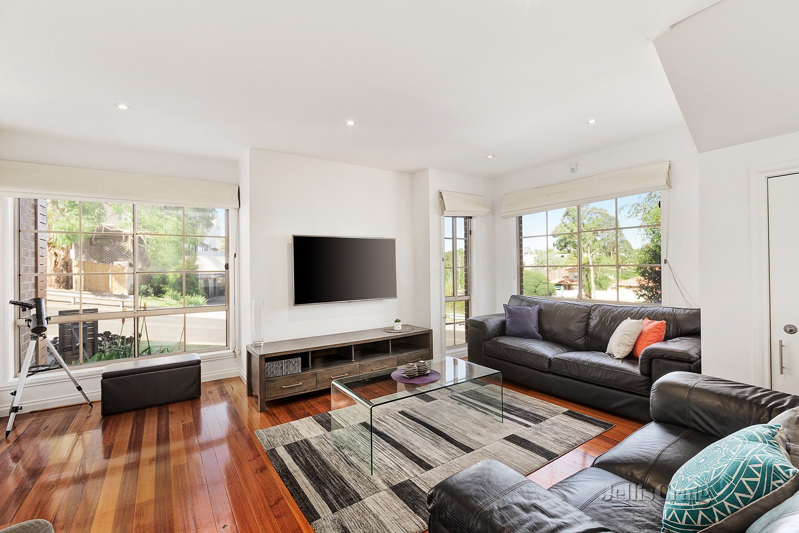 2 Burgundy Street, Pascoe Vale image 2