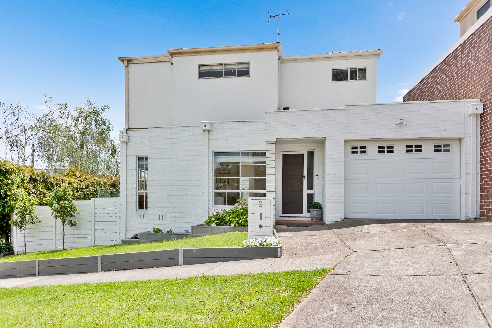 2 Burgundy Street, Pascoe Vale image 9