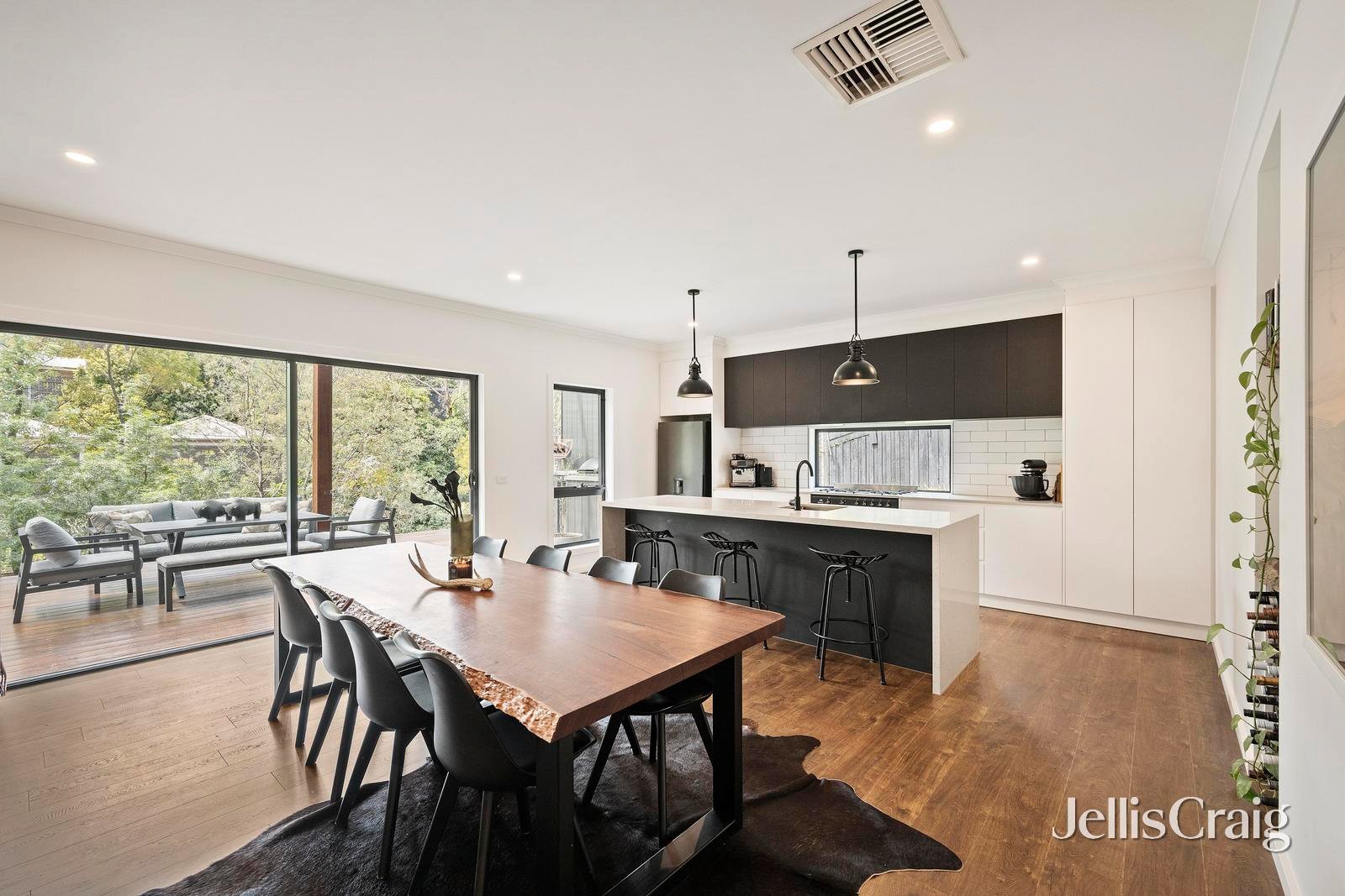 2 Bushland Grove, Lilydale image 4