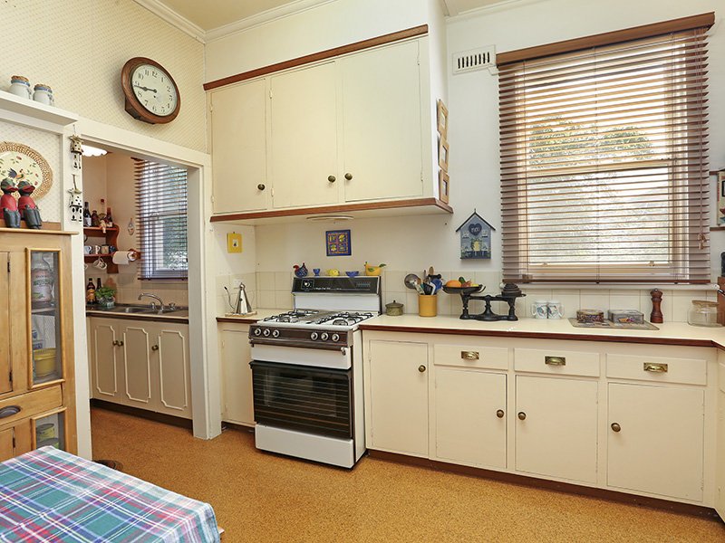 2 Cambridge Street, Belmont image 4