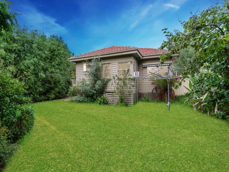 2 Cameron Road, Box Hill North image 1