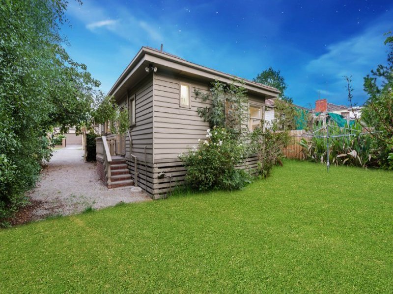 2 Cameron Road, Box Hill North image 2