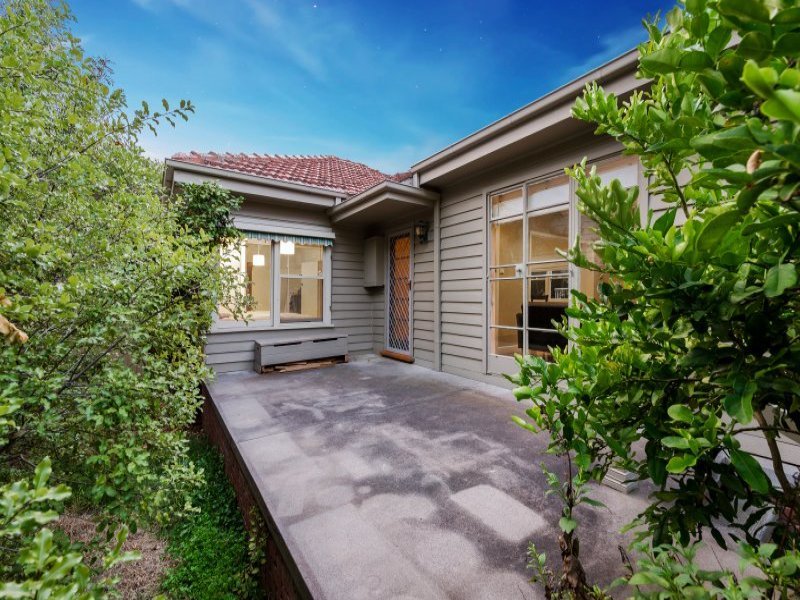 2 Cameron Road, Box Hill North image 9