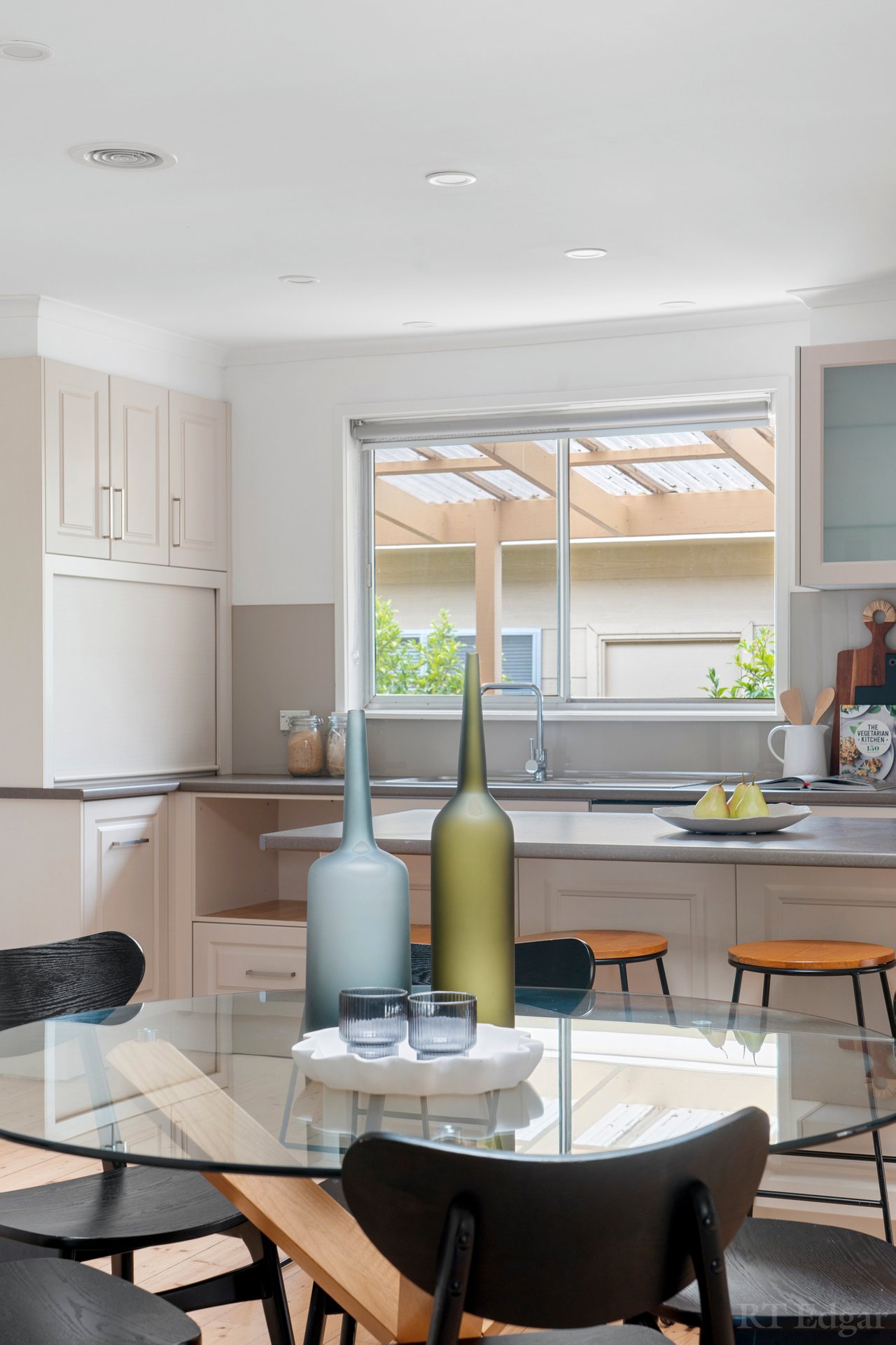 Property Gallery Thumbnail 8