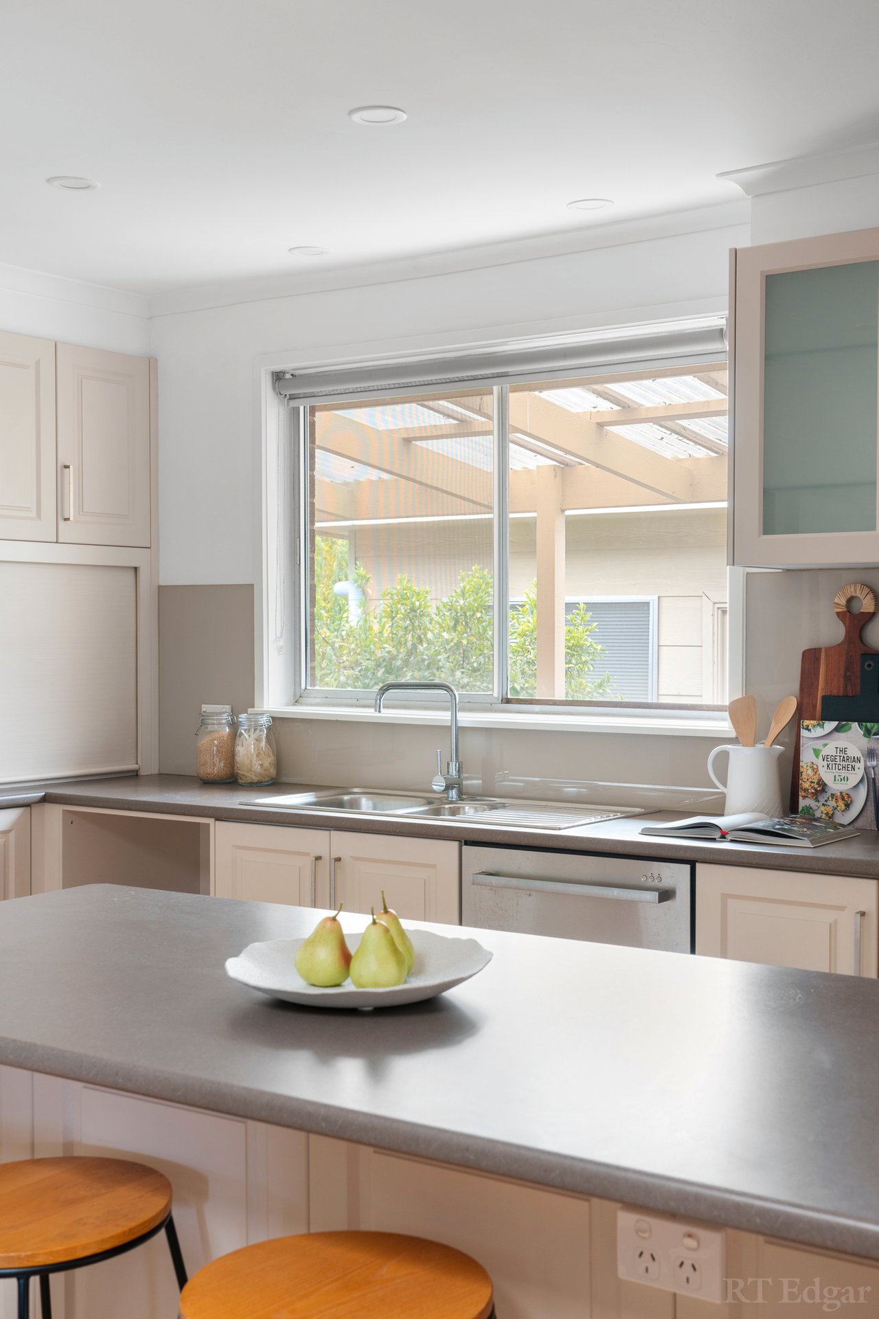 Property Gallery Thumbnail 11