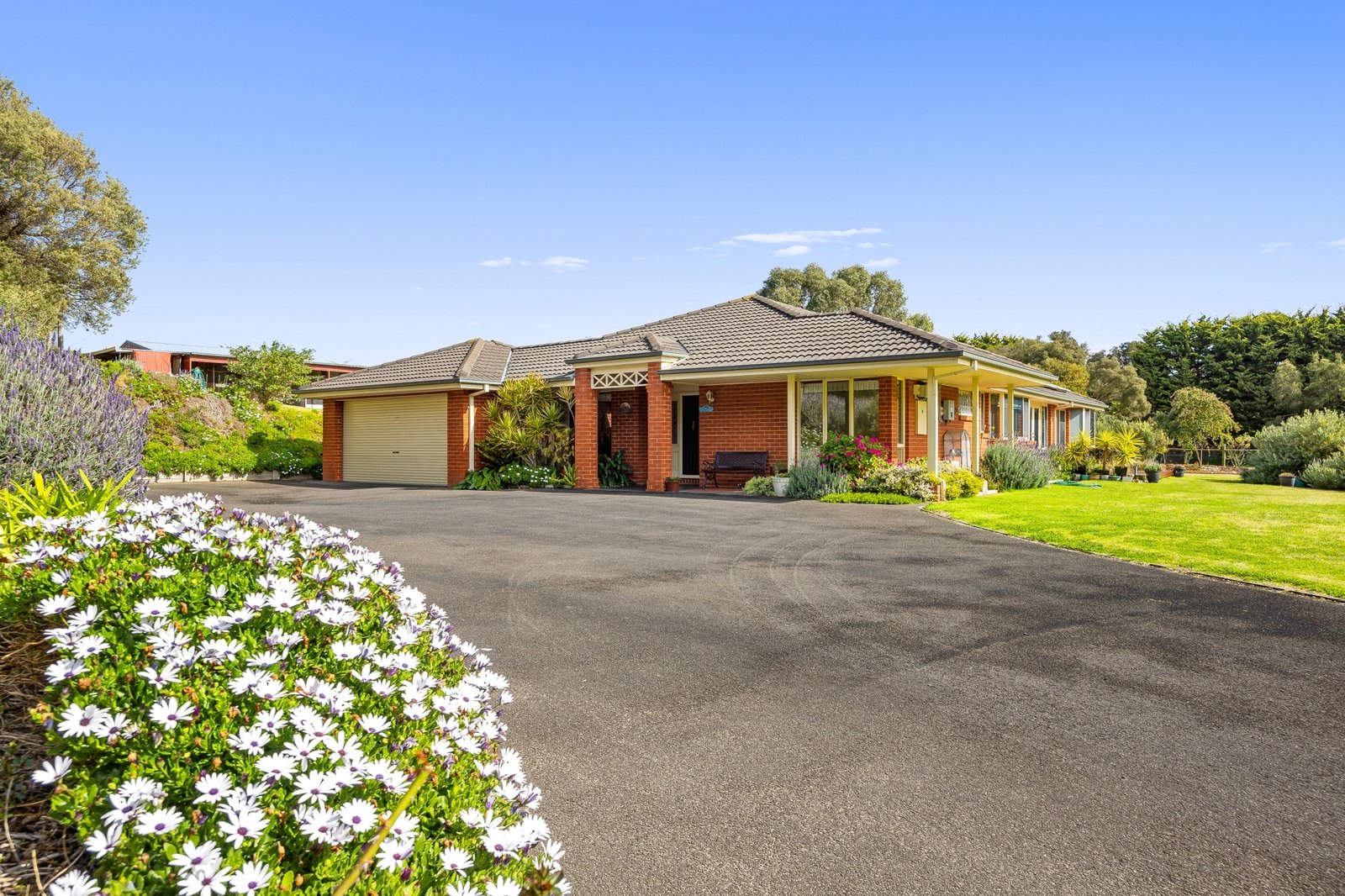 Property Gallery - Main Image