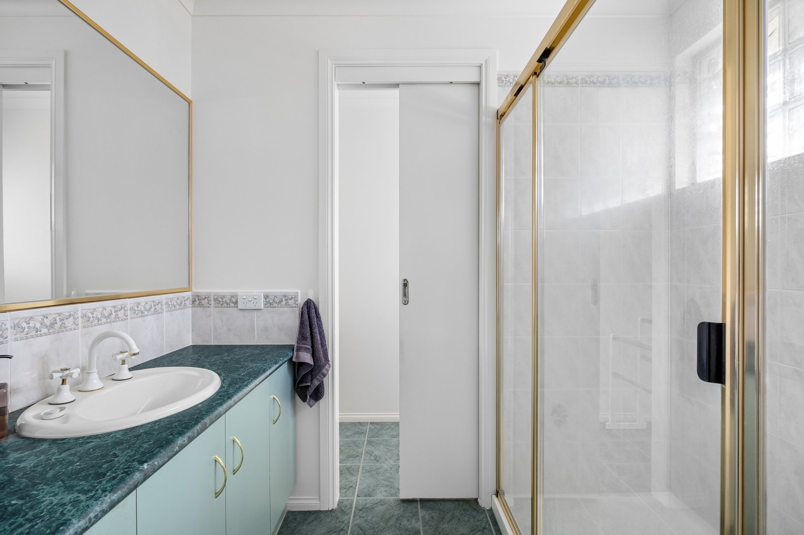 Property Gallery Thumbnail 18