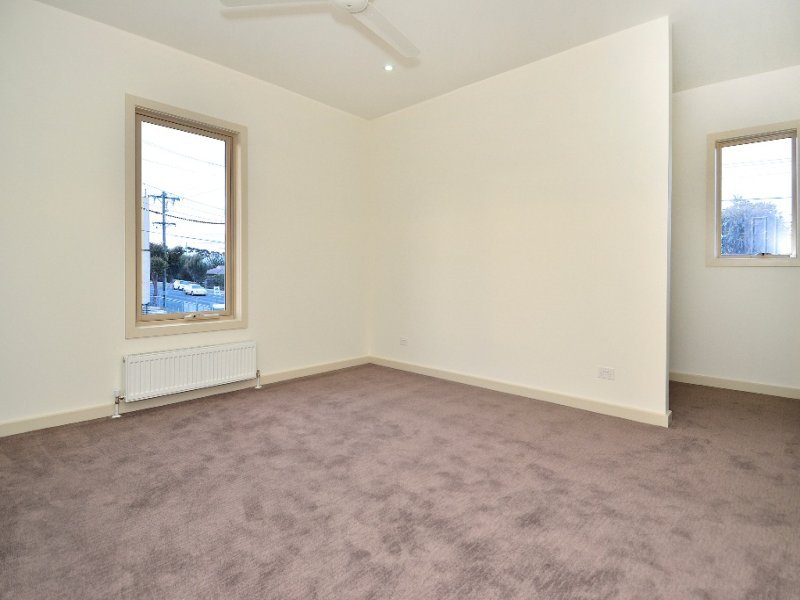2 Carmichael Avenue, Newtown image 5