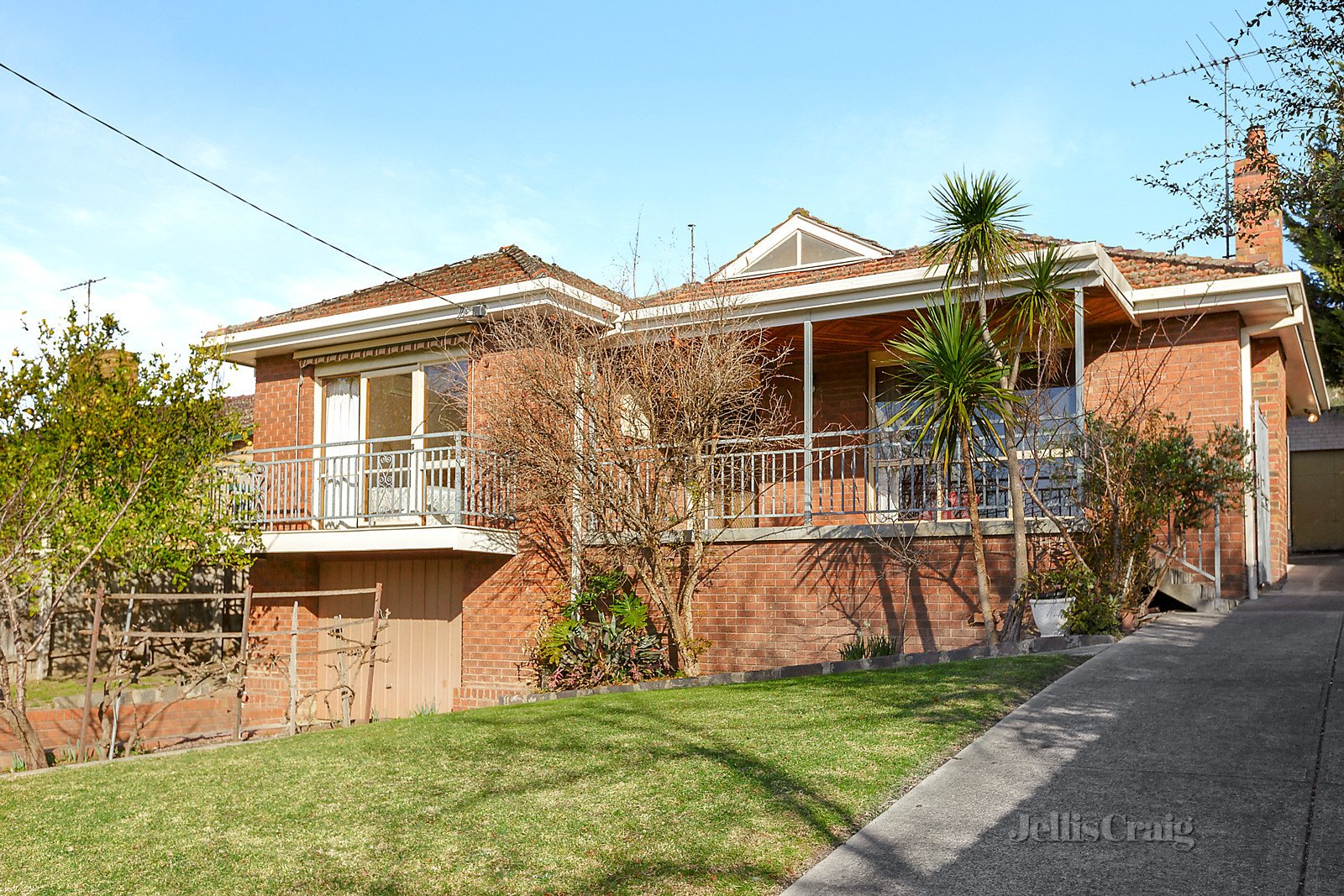 2 Carrington Street, Balwyn North image 2