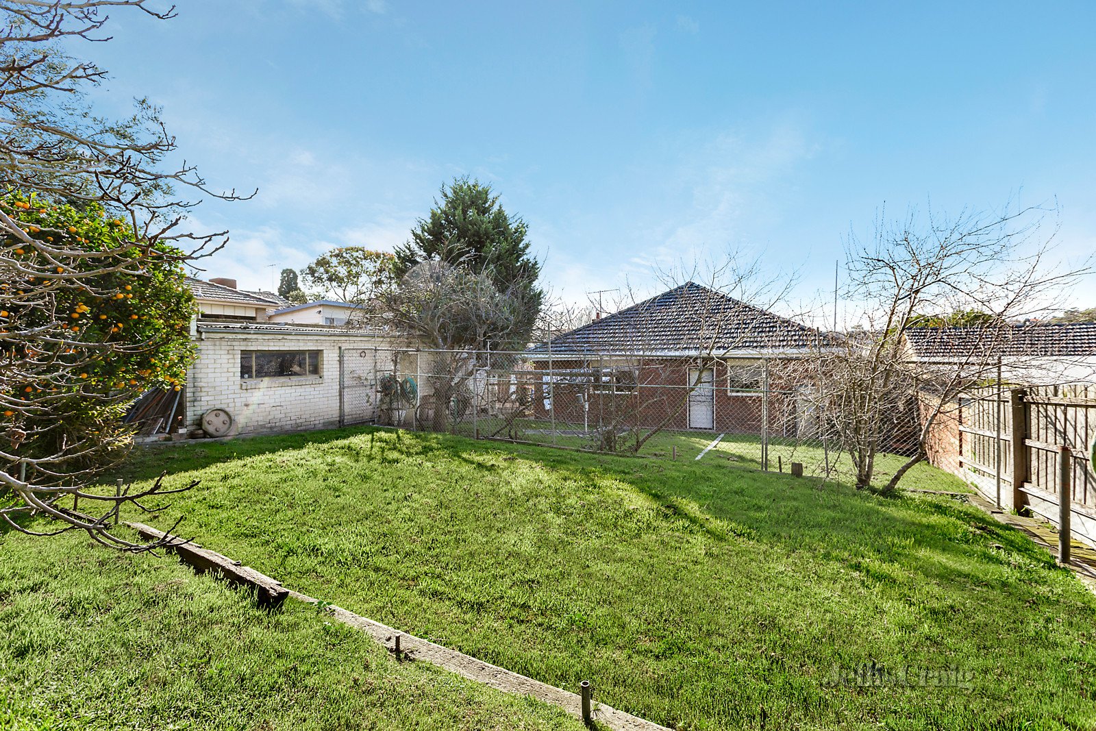 2 Carrington Street, Balwyn North image 6