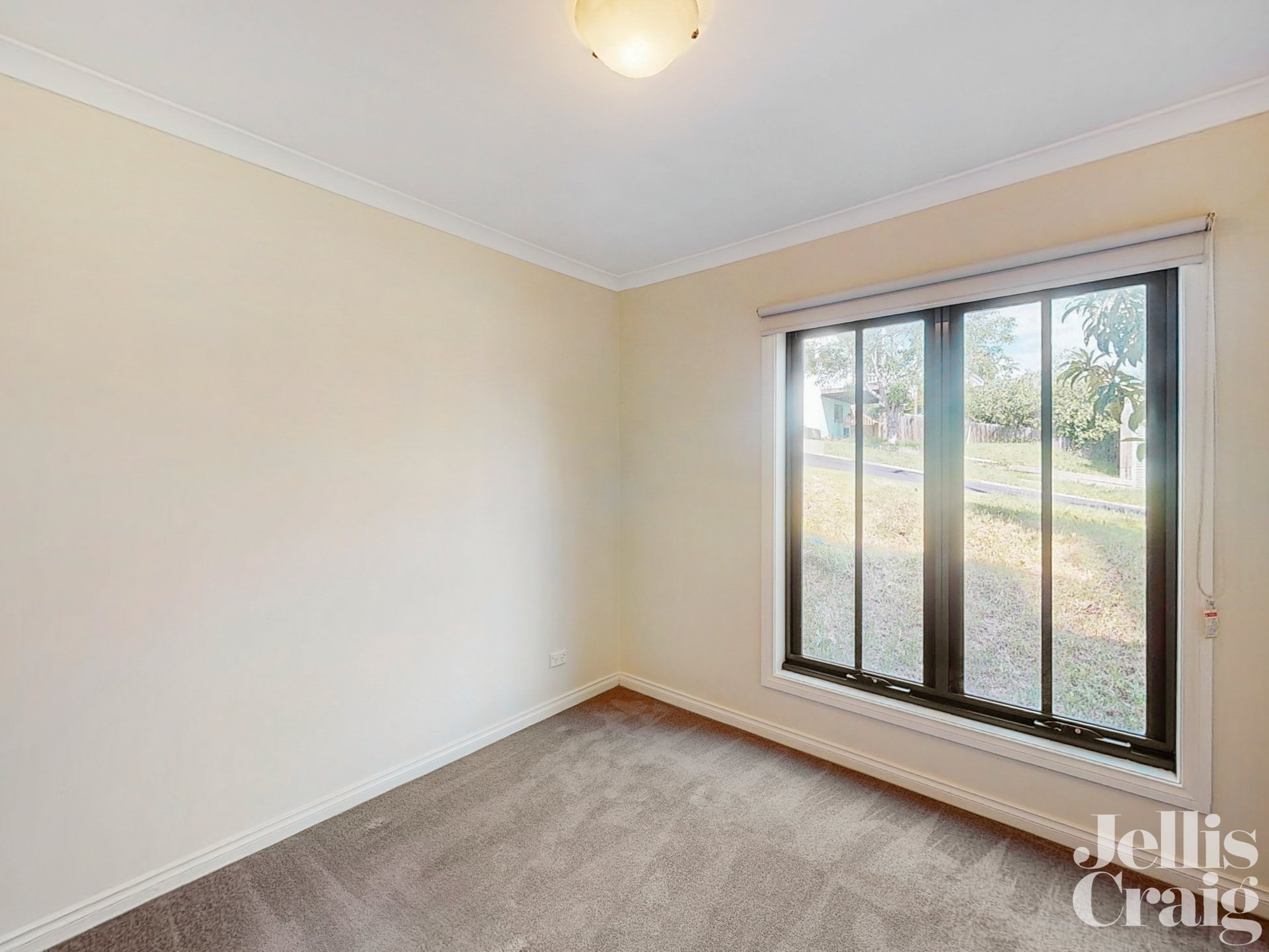 2 Castle View, Maribyrnong image 7