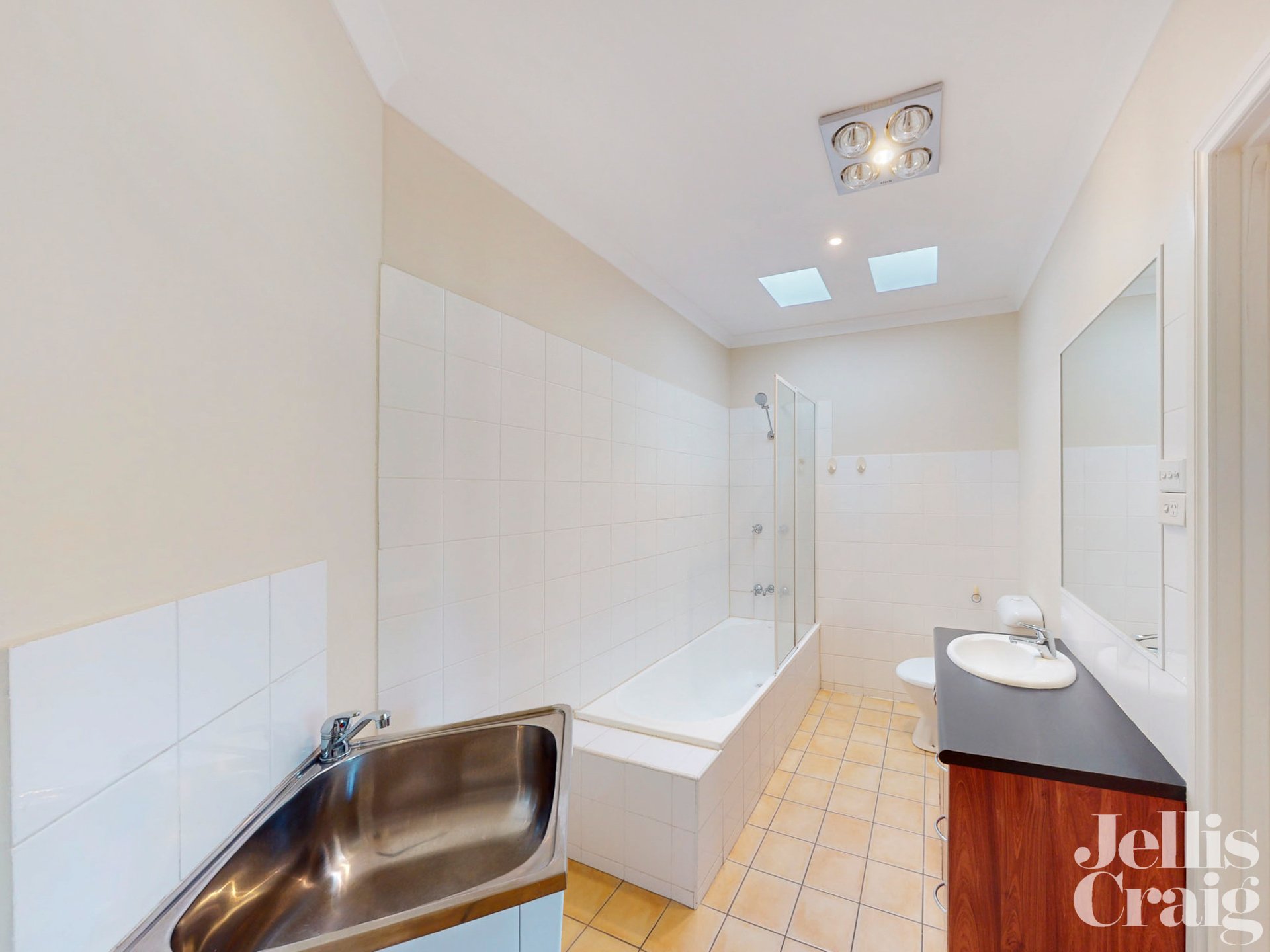 2 Castle View, Maribyrnong image 10