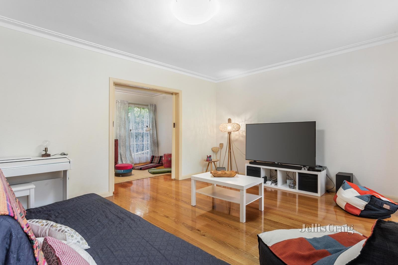 2 Castlereagh Court, Mount Waverley image 3