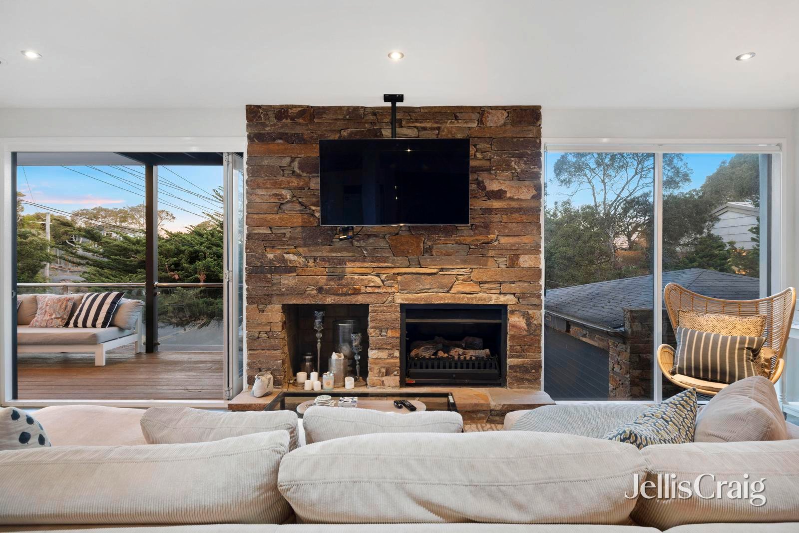 2 Caxton Street, Blairgowrie image 3