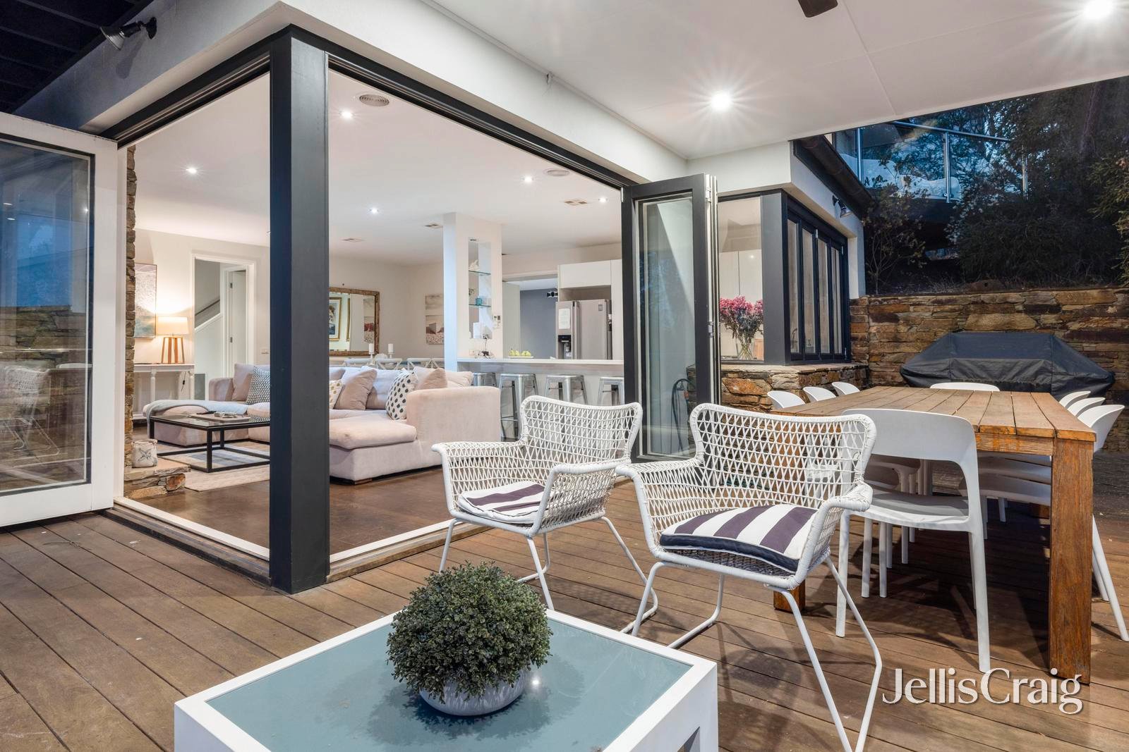 2 Caxton Street, Blairgowrie image 5