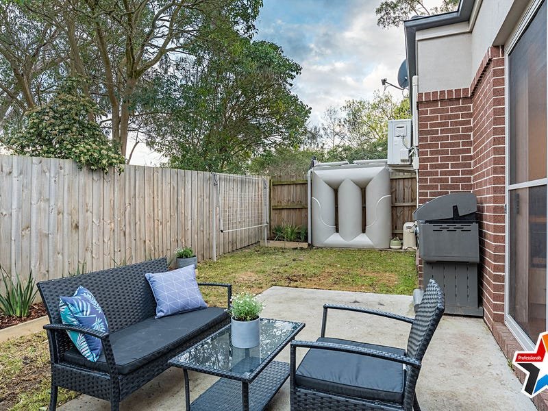 2 Cedar Close, Mooroolbark image 13