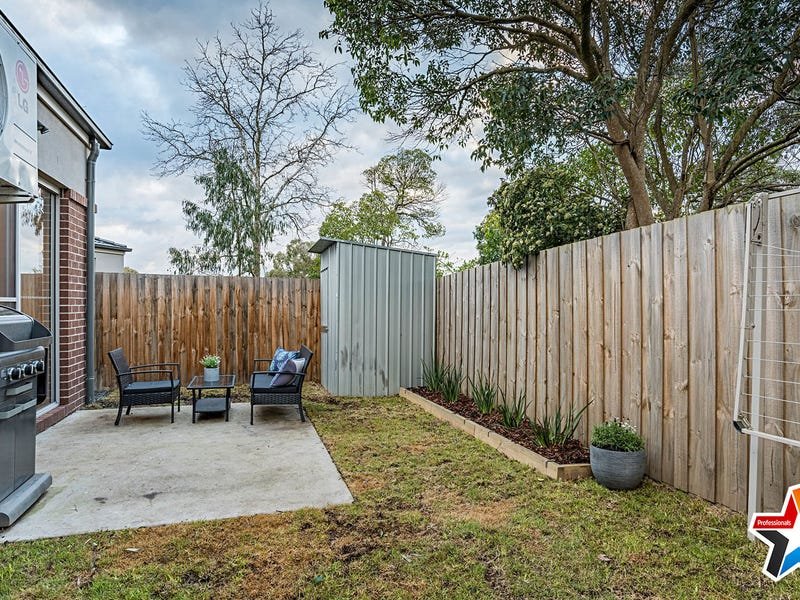 2 Cedar Close, Mooroolbark image 14