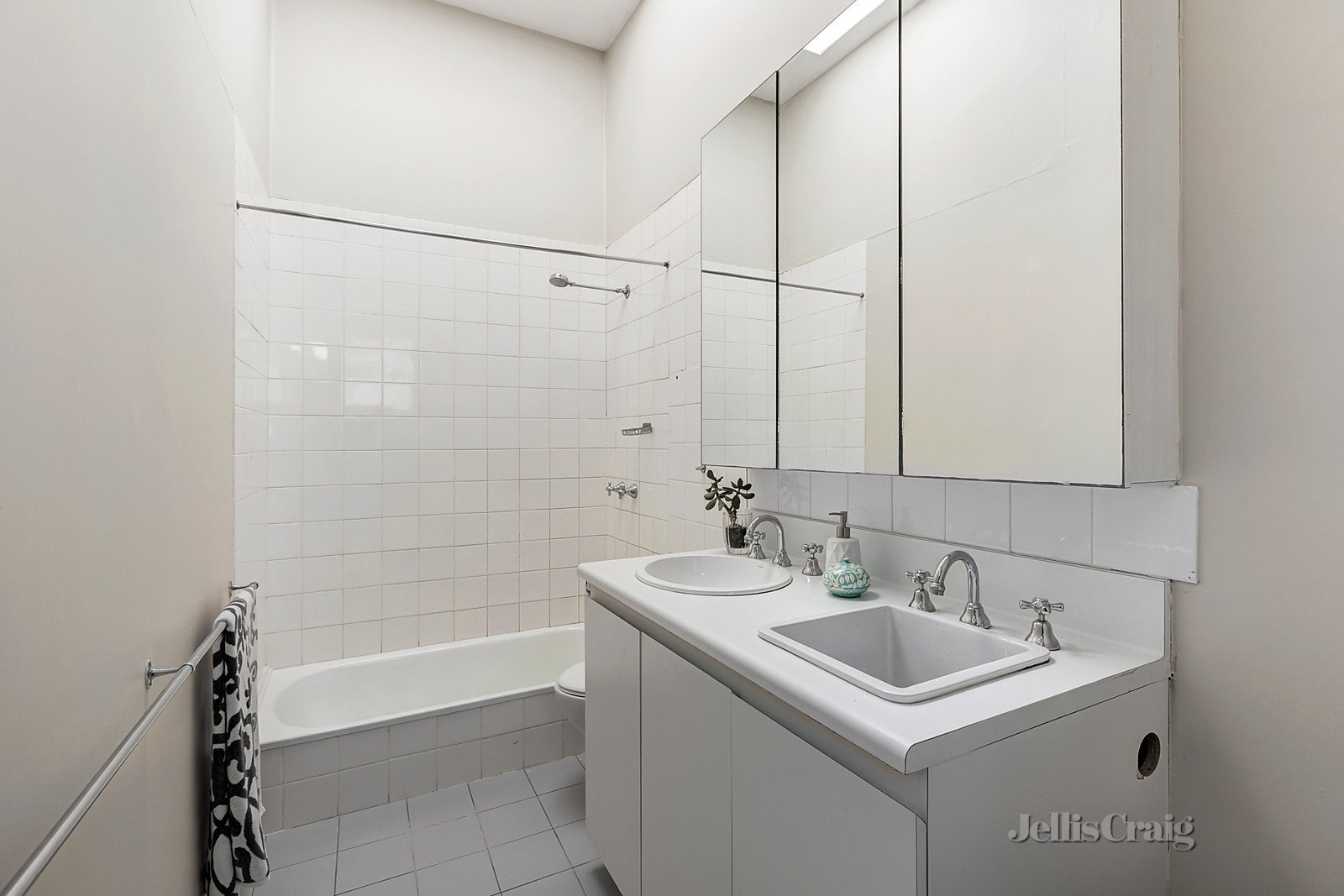 2 Chapman Street, North Melbourne image 8