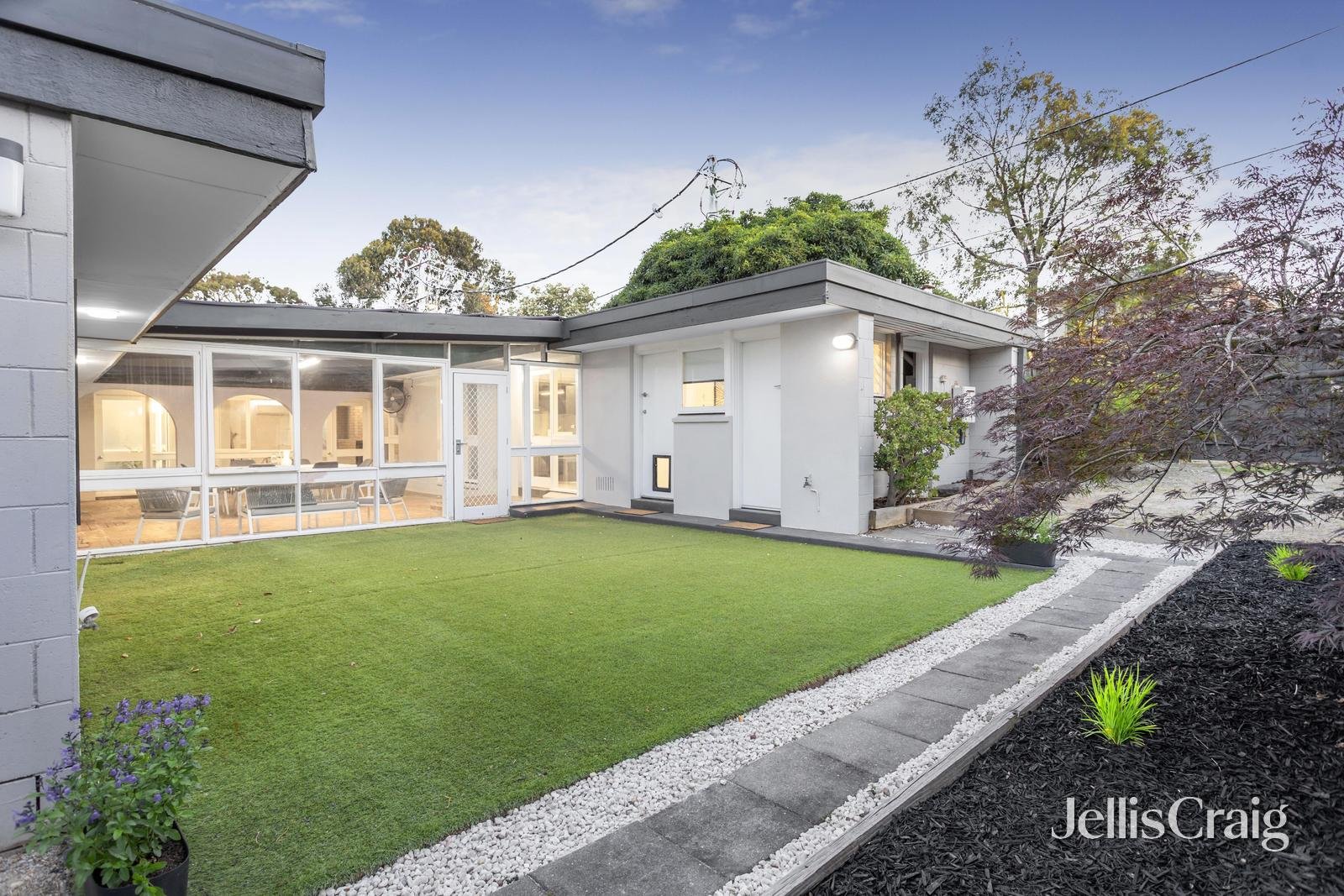 2 Charles Street, Greensborough image 15