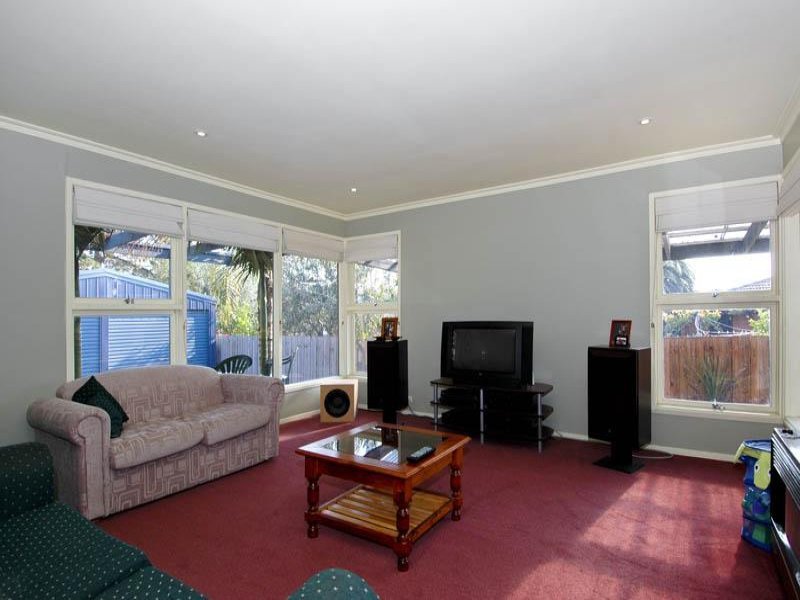 2 Cheryl Crescent, Belmont image 3