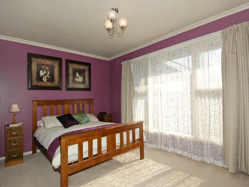 2 Cheryl Crescent, Belmont image 5