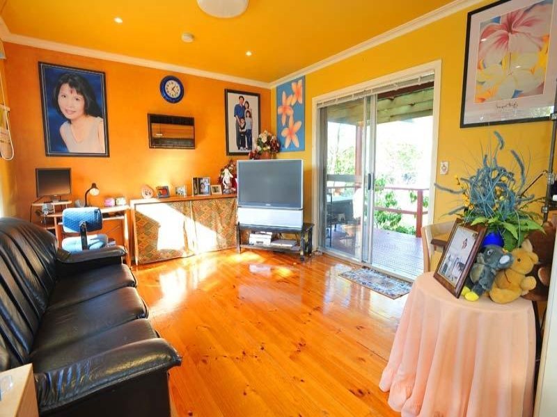 2 Chessell Street, Mont Albert North image 4