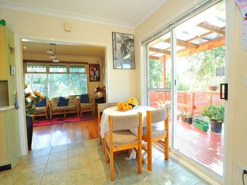 2 Chessell Street, Mont Albert North image 5
