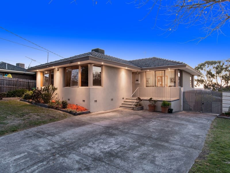 2 Chippendale Court, Chirnside Park image 1