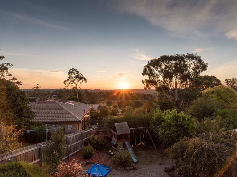 2 Chippendale Court, Chirnside Park image 10