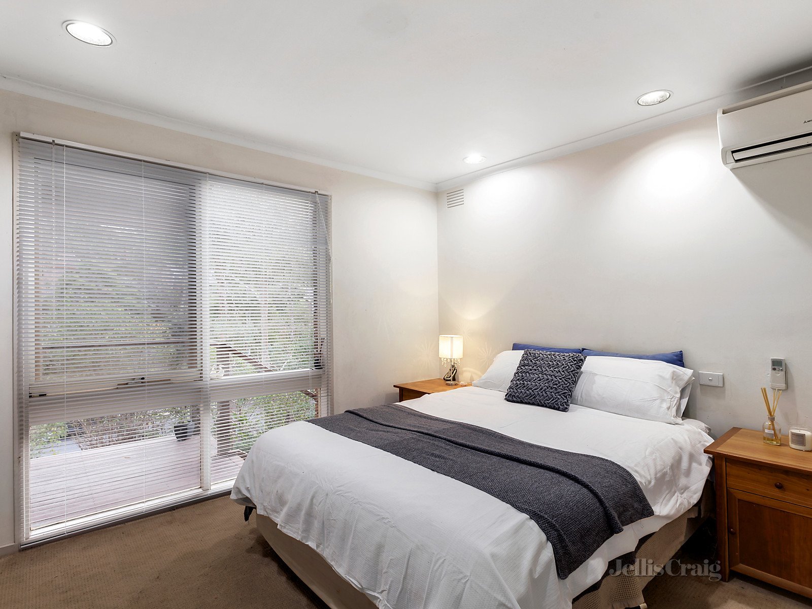 2 Christine Avenue, Eltham image 4