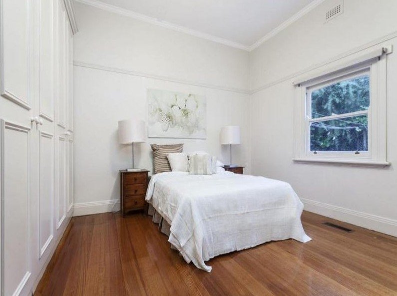 2 Clairmont Avenue, Bentleigh image 7