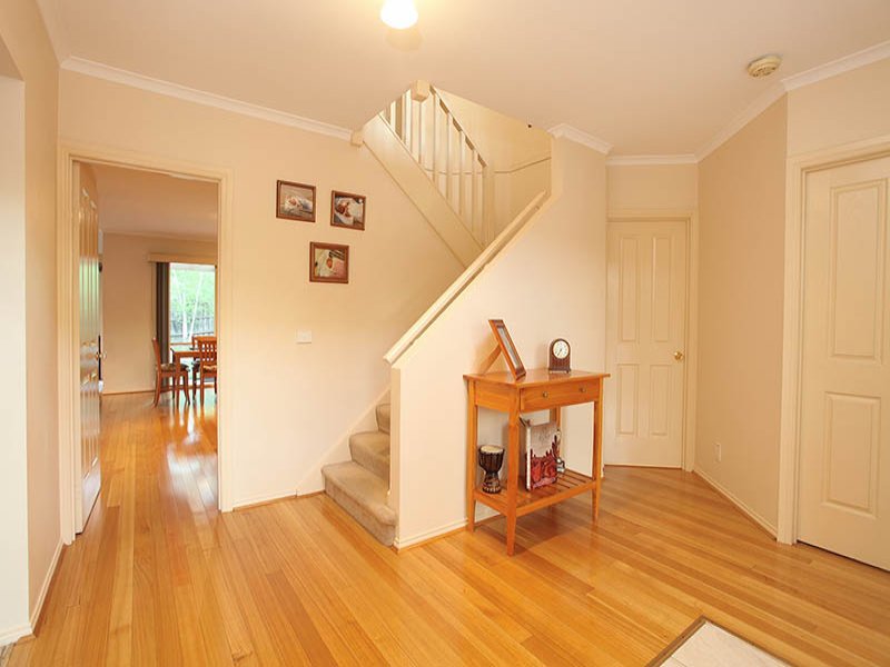 2 Clendon Court, Templestowe image 2