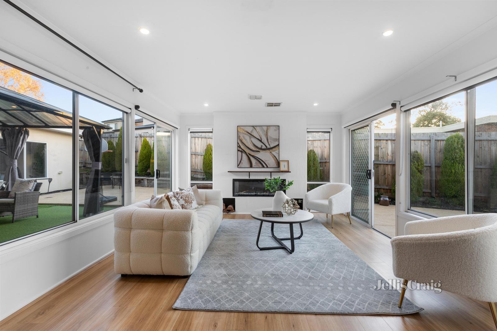 2 Clovelly Court, Mount Waverley image 2