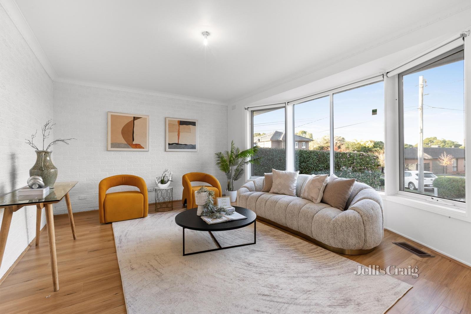 2 Clovelly Court, Mount Waverley image 6