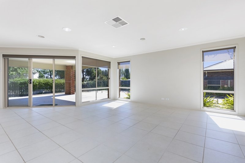 Property Gallery Thumbnail 2